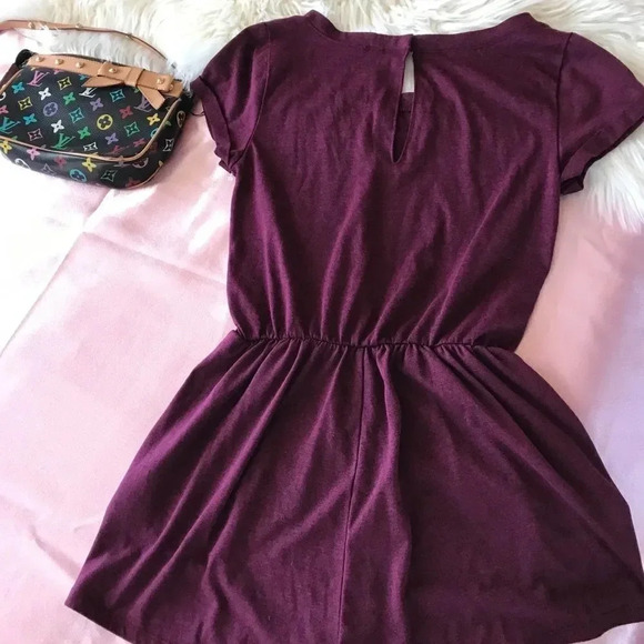 Super cute and lightweight maroon romper - Picture 2 of 5